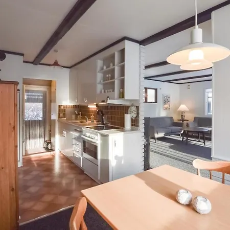 Three-bedroom Holiday In Højby