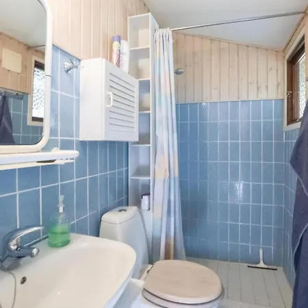 Three-bedroom Holiday In 펜션 *